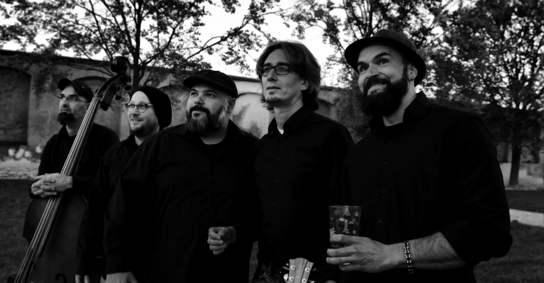 Von links nach rechts: Christoph Erbach, Alex Franken, Monji El Beji, Christian Marquardt & Markus Müller (Bandfoto von Marco Brendel) Acoustic Fight